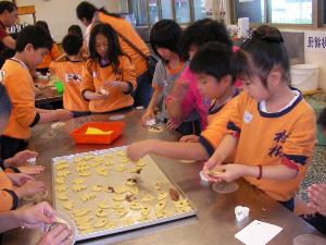 2年4班校外教學活動─郭源益糕餅博物館，開新視窗